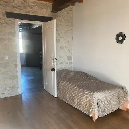 Chez Sophie -chambres D’hôtes, Et équestre * Clermont-Dessous