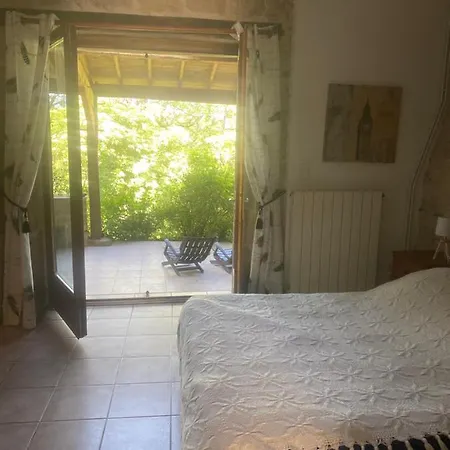 Chez Sophie -chambres D’hôtes, Et équestre * Clermont-Dessous