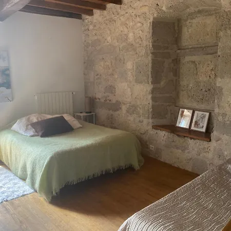 Couette-café Chez Sophie -chambres D’hôtes, Et équestre Clermont-Dessous