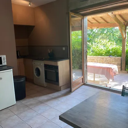 Chez Sophie -chambres D’hôtes, Et équestre Couette-café Clermont-Dessous