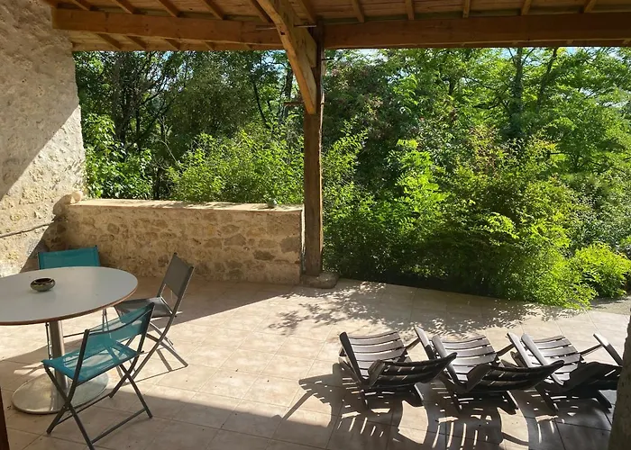 Couette-café Chez Sophie -chambres D’hôtes, Et équestre