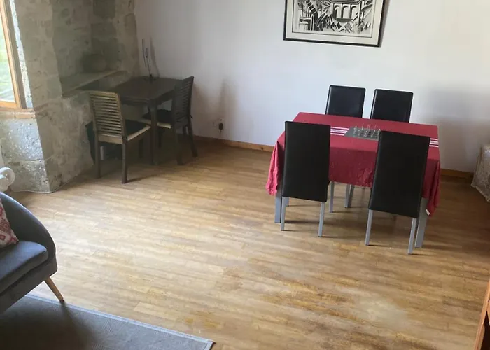 Chez Sophie -chambres D’hôtes, Et équestre Couette-café